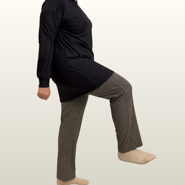 The Relaxed Workout Pants in Gray