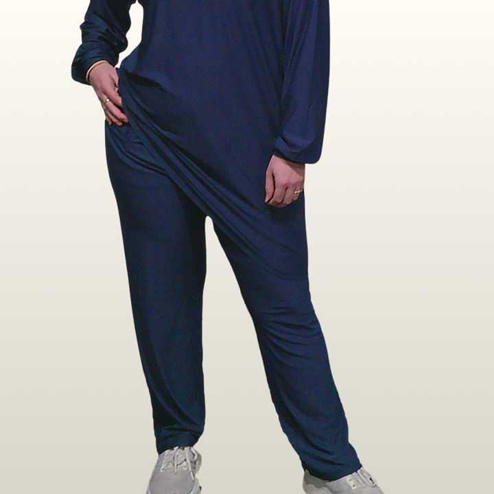 The Relaxed Workout Pants in Navy